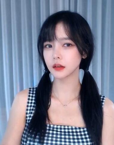 Ƶ