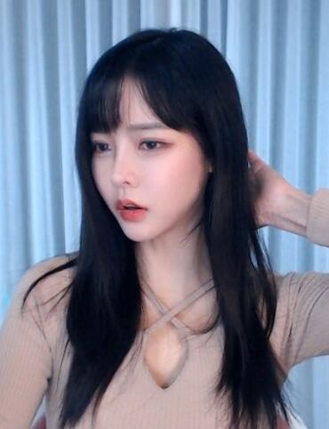 Ƶ